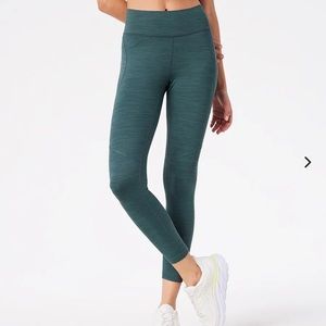 Outdoor Voices | Green leggings | S